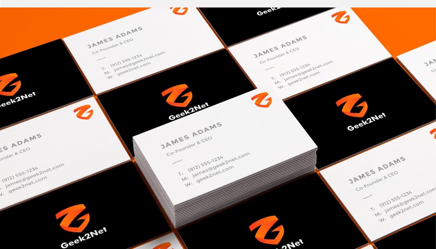 Tarjetas de presentación en naranja y negro